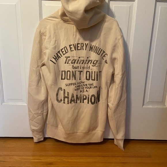 Roots of Fight Muhammad Ali Sweatshirt 
Condition: Pre-Owned 
Size: M 
Price:$50 - Picture 3 of 3